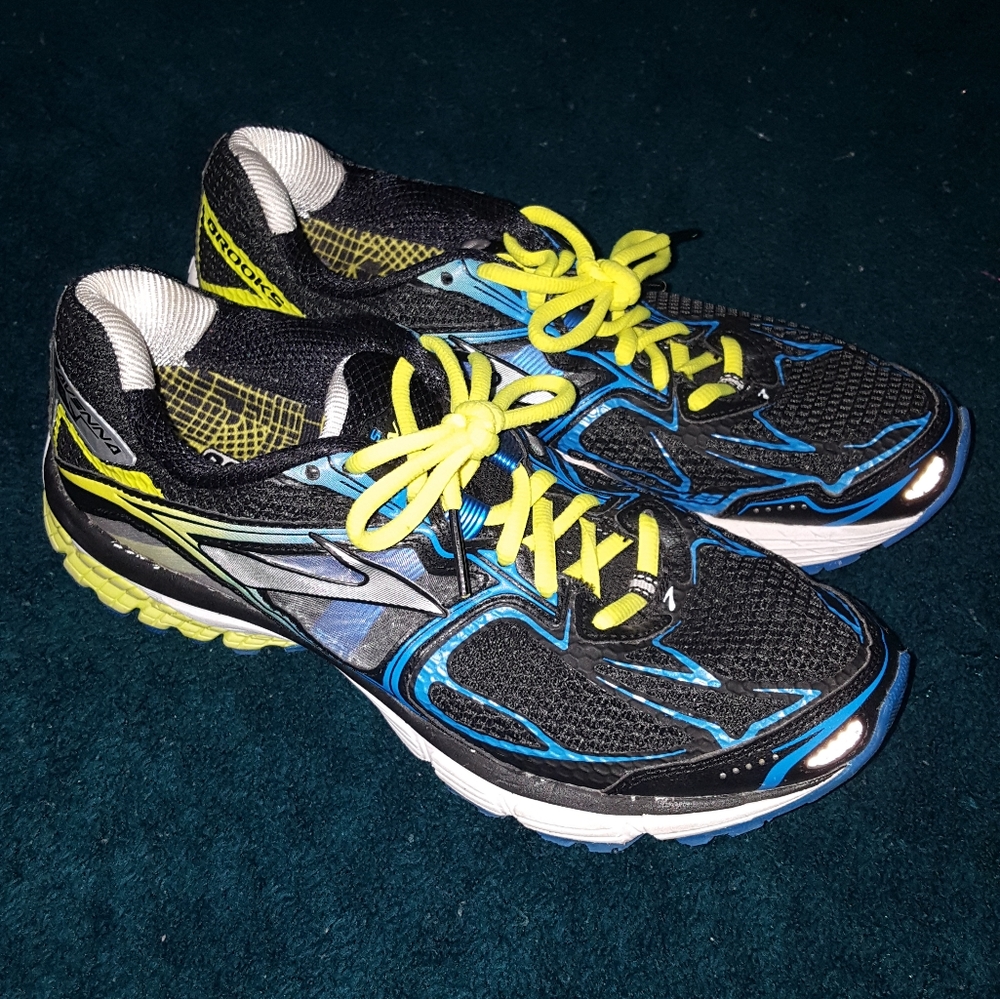 LIKE NEW Brookes Ravenna Shoes